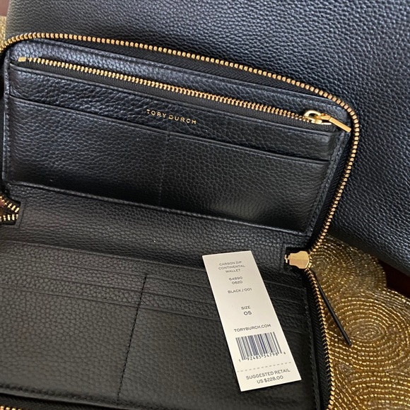Brand new 🏷Tory Burch Carson tote and wallet🕶🌹 - Picture 10 of 16